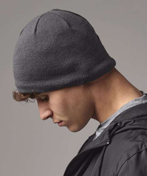 Water-repellent active beanie